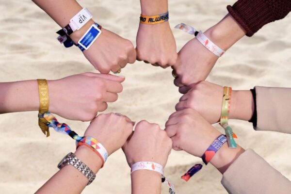 Event Wristbands – A Comprehensive Guide to Choosing the Right One